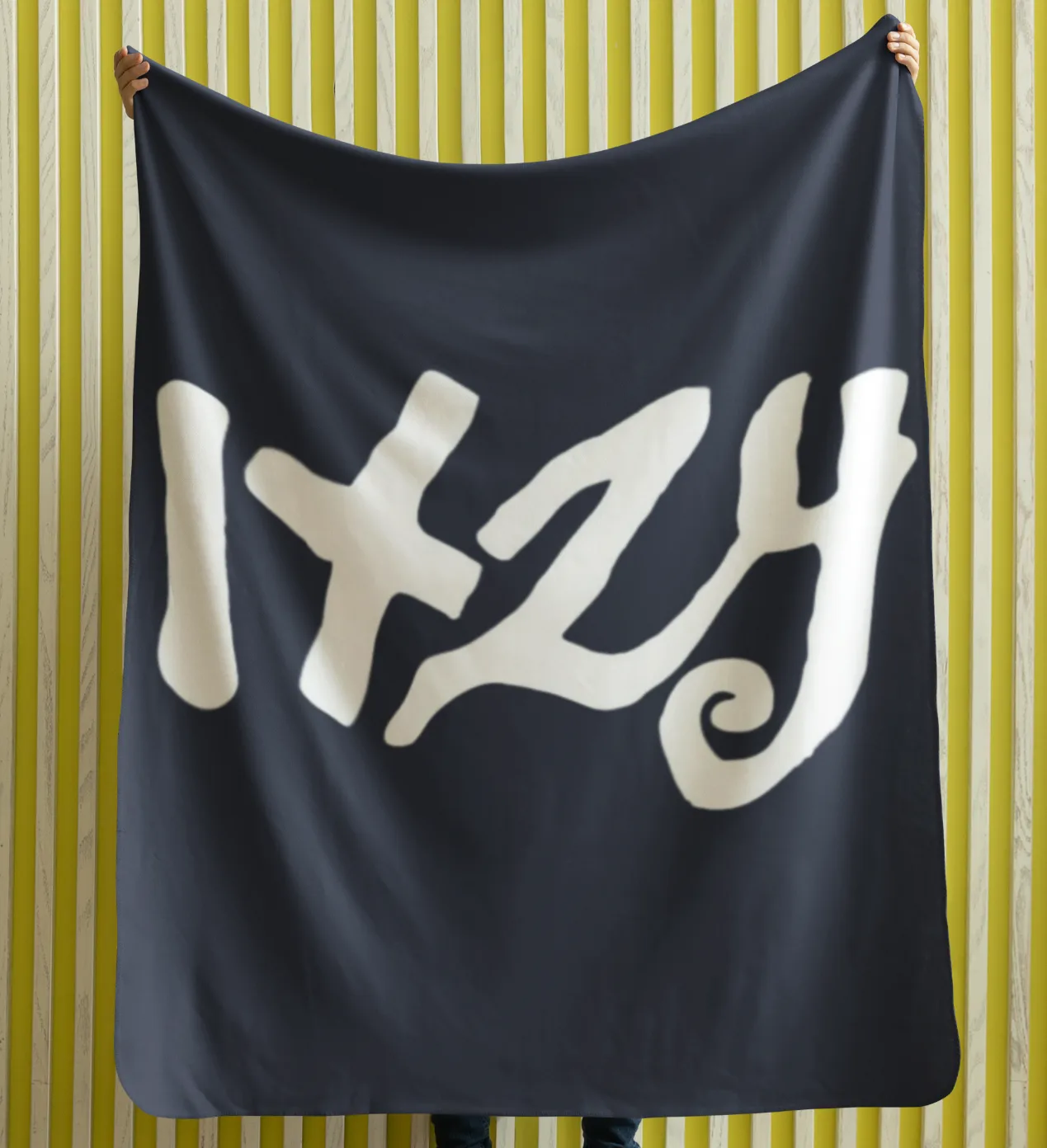 ITZY Wordmark Blanket
